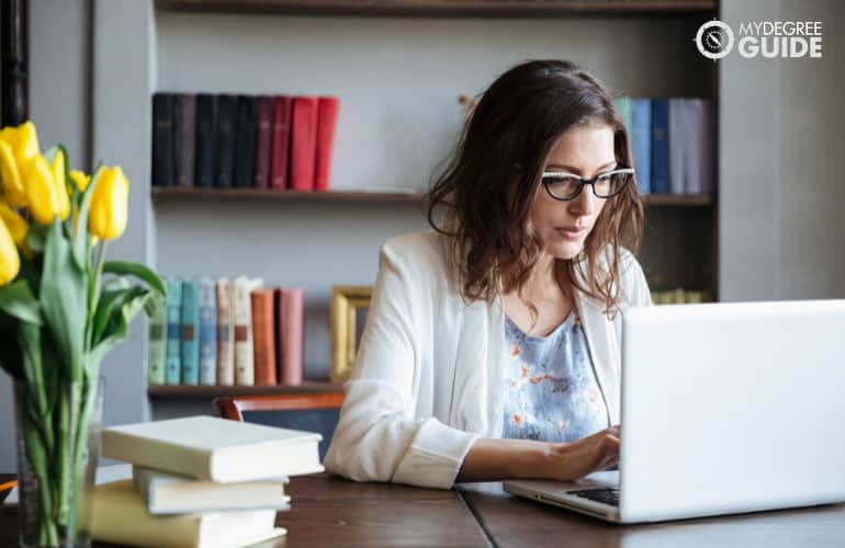 woman working on her computer