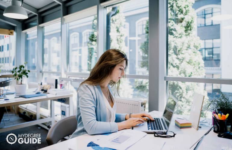 an accountant in a modern looking office