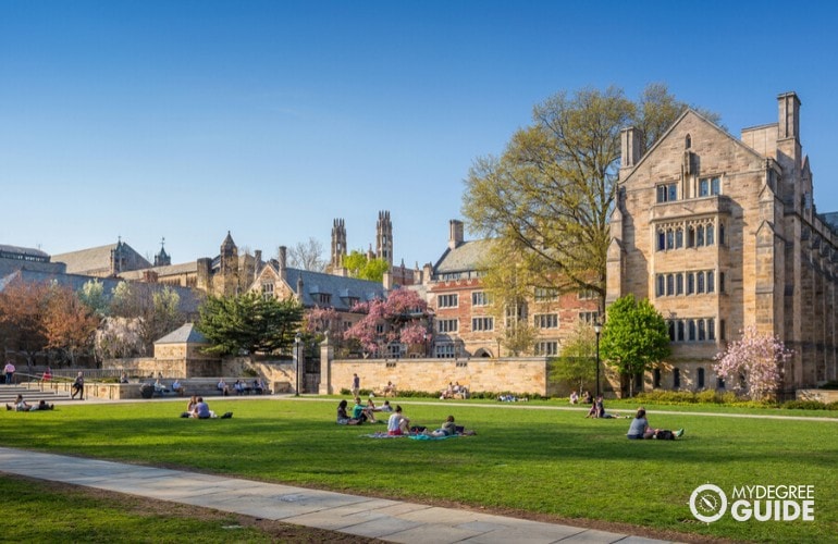 Accreditation for an Online Bachelor’s Degree