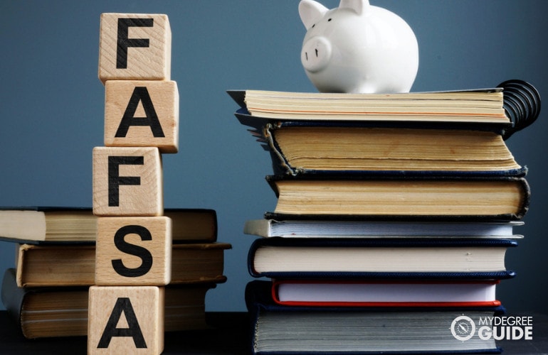 associate degree programs financial aid