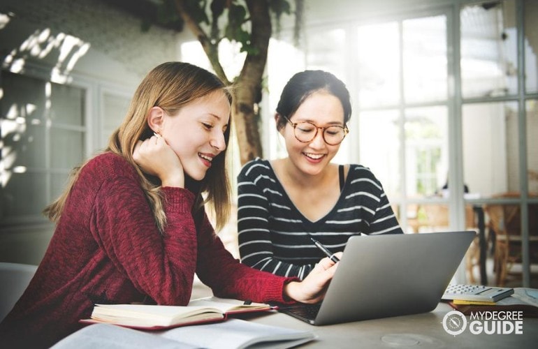 Bachelor’s in Social Work Degree students studying together for an exam