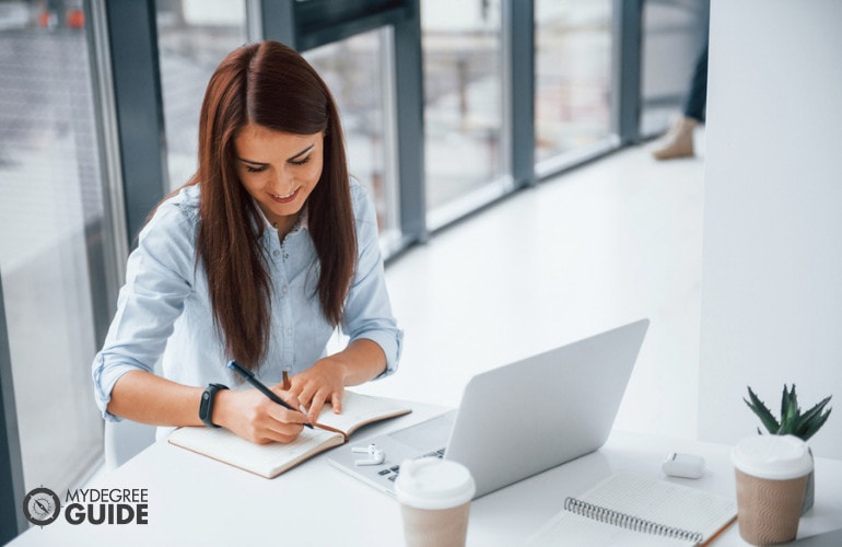 Bachelor Degree in Aviation Online