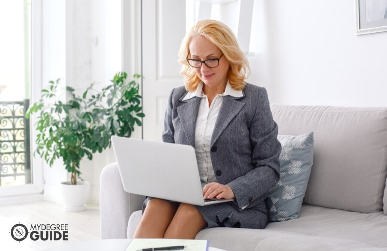 counselor studying online in her office