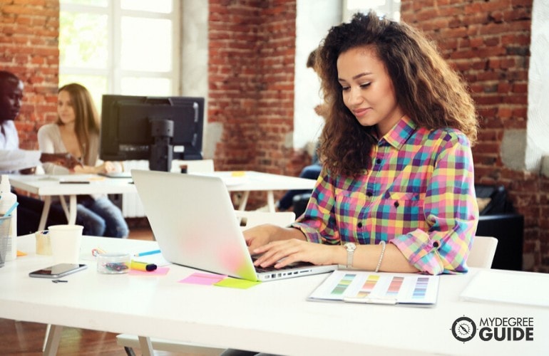 marketing manager working in the office