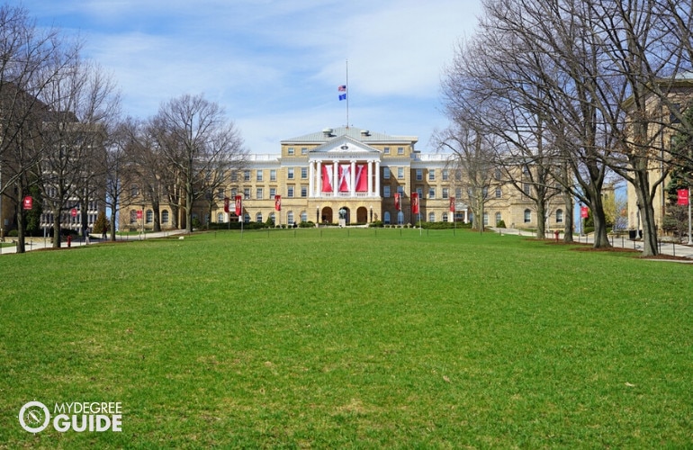 Online Doctorate in Social Work Accreditation