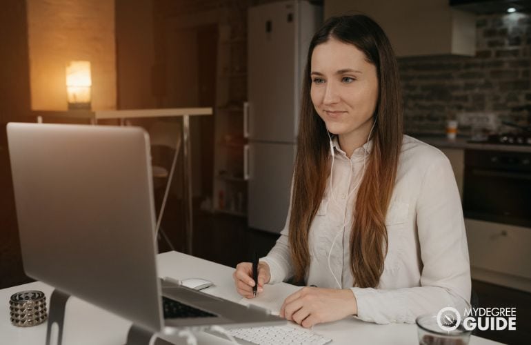 Woman getting an Online Military Science Degree