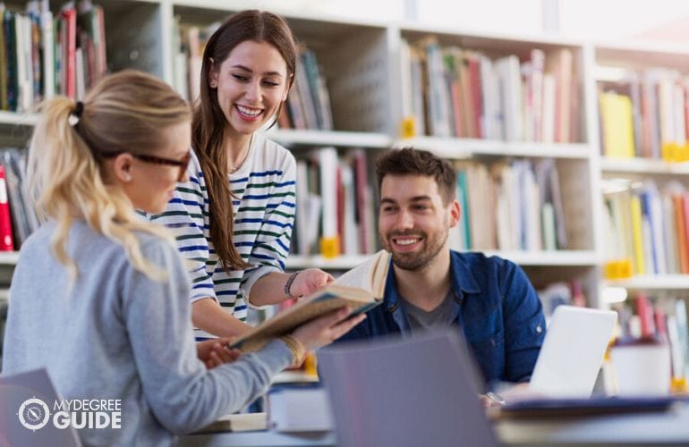 students taking Associate's in Psychology Degree in library